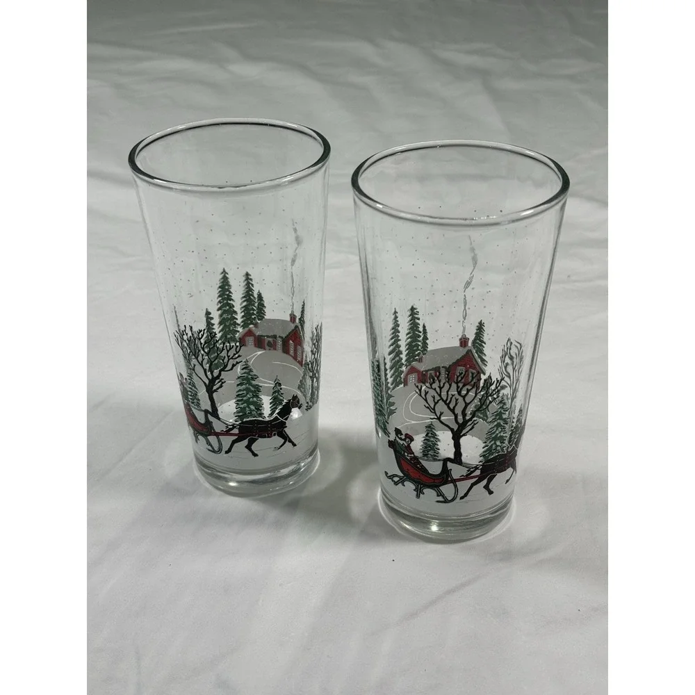 2 Vintage Frosted‎ Winter Snow Scene Drink Glasses Christmas